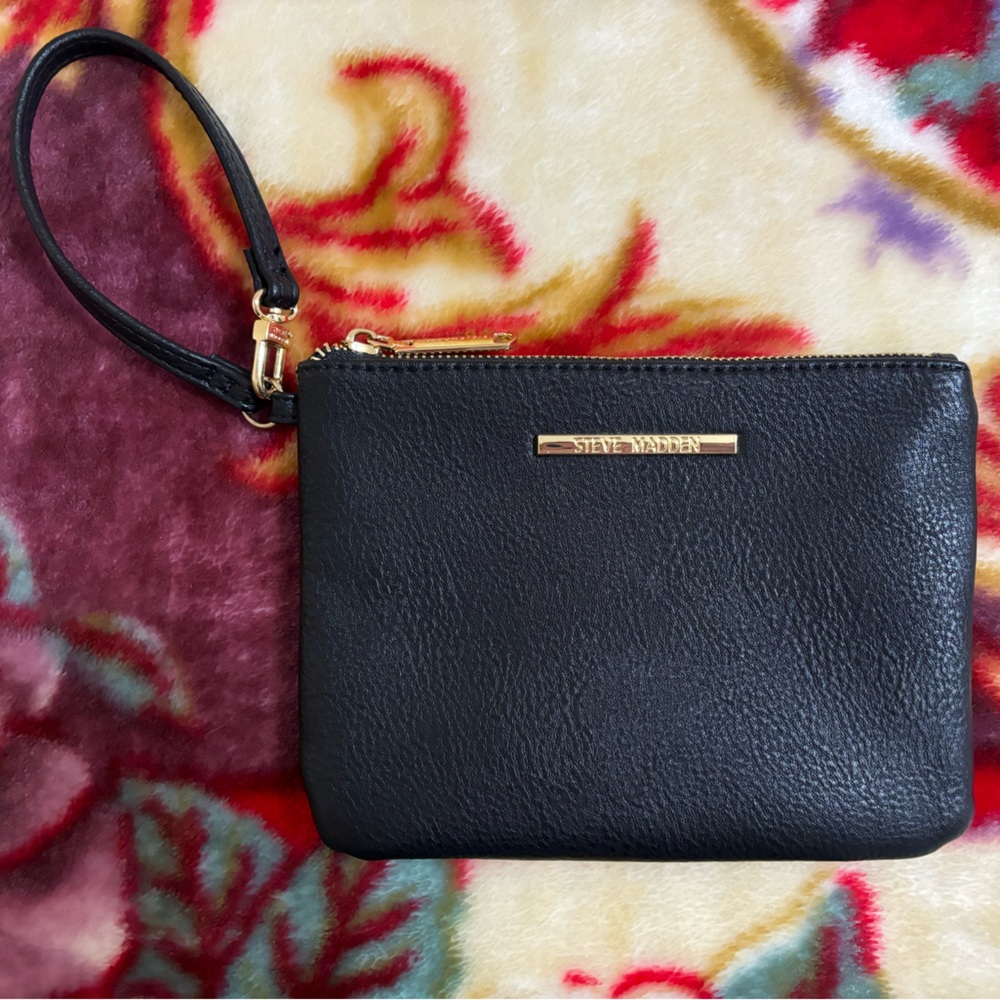 Steve Madden Clutch/Wristlet